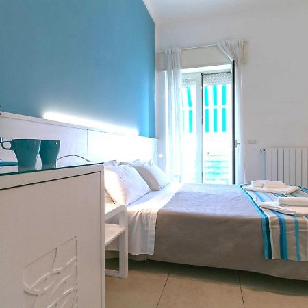 פורטו צ'זראו Fronte Mare Rooms By Salentolimit מראה חיצוני תמונה