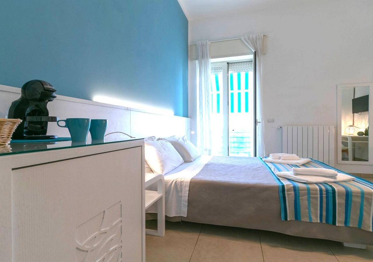 פורטו צ'זראו Fronte Mare Rooms By Salentolimit מראה חיצוני תמונה
