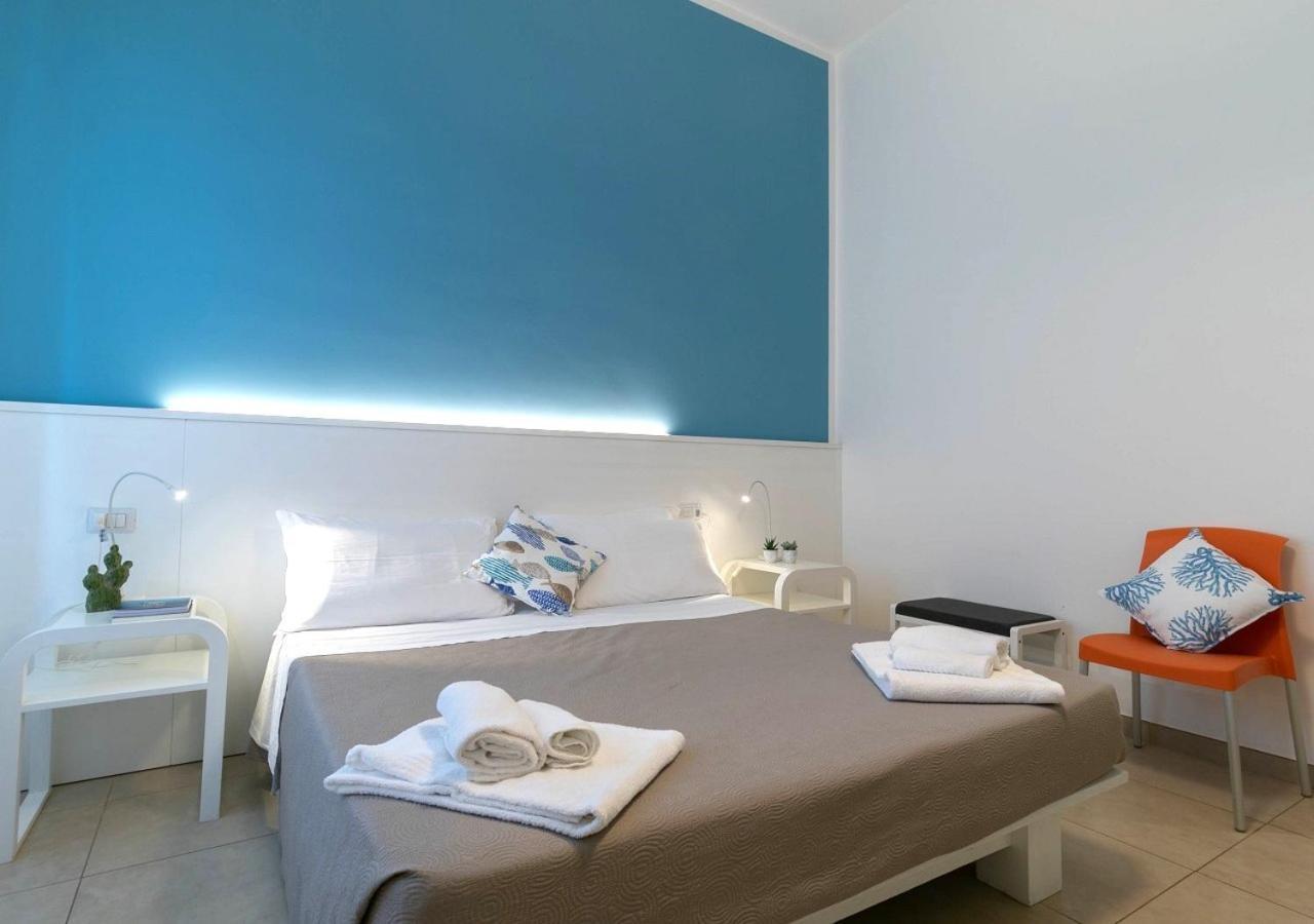 פורטו צ'זראו Fronte Mare Rooms By Salentolimit מראה חיצוני תמונה