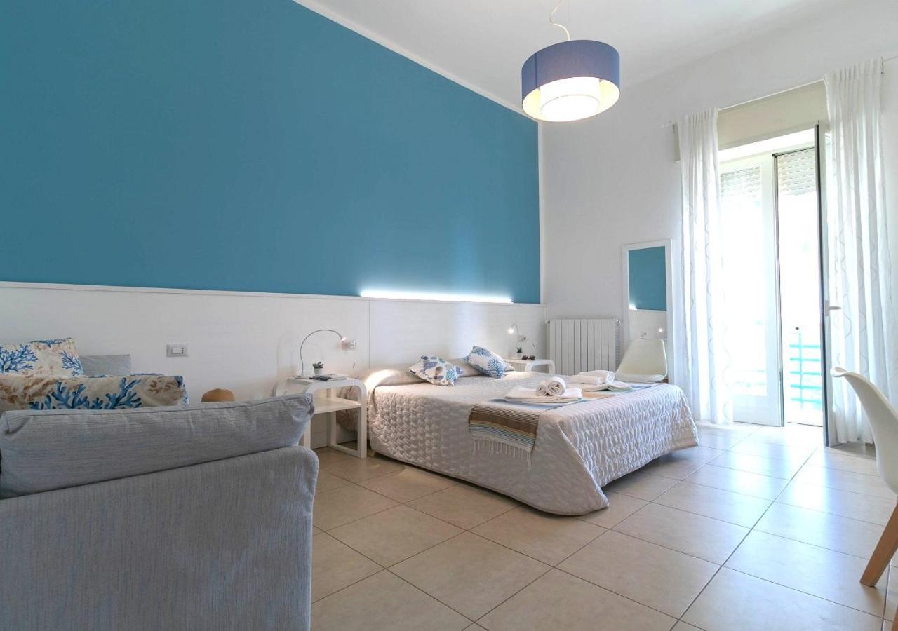פורטו צ'זראו Fronte Mare Rooms By Salentolimit מראה חיצוני תמונה
