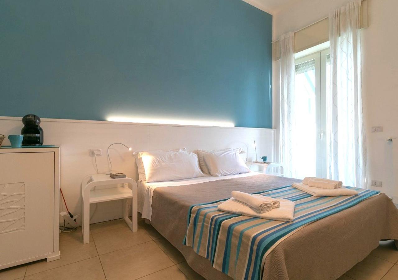 פורטו צ'זראו Fronte Mare Rooms By Salentolimit מראה חיצוני תמונה