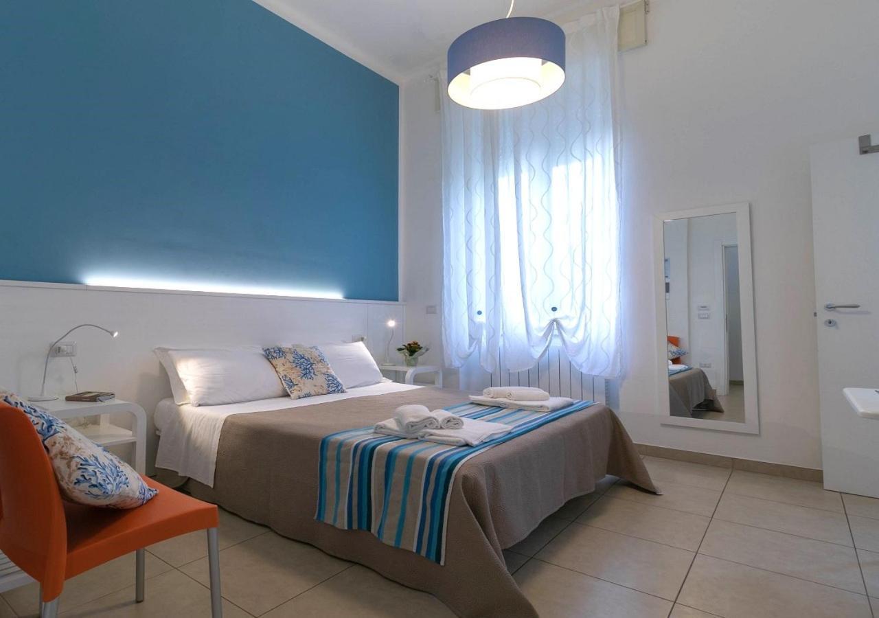 פורטו צ'זראו Fronte Mare Rooms By Salentolimit מראה חיצוני תמונה